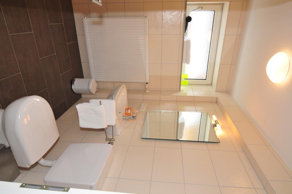 Ferienwohnung Fewo Samanta Schmider- auch kurzfristig EP Karten garantiert! Rust Exterior foto