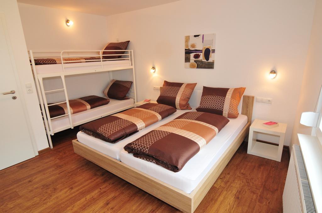 Ferienwohnung Fewo Samanta Schmider- auch kurzfristig EP Karten garantiert! Rust Zimmer foto