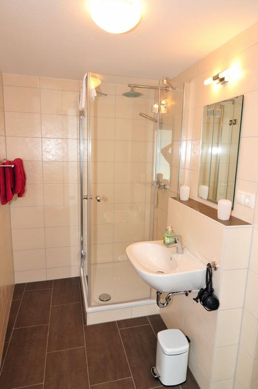 Ferienwohnung Fewo Samanta Schmider- auch kurzfristig EP Karten garantiert! Rust Zimmer foto