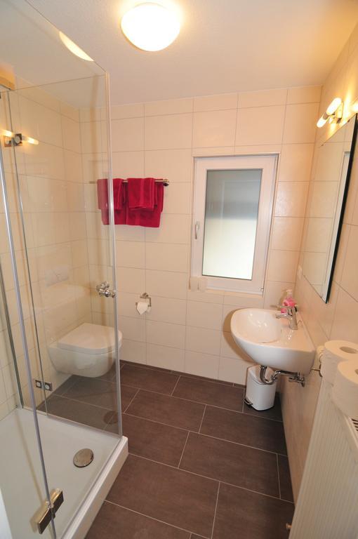 Ferienwohnung Fewo Samanta Schmider- auch kurzfristig EP Karten garantiert! Rust Zimmer foto
