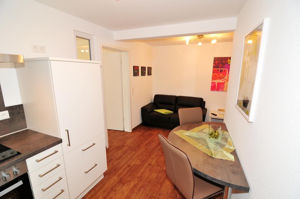 Ferienwohnung Fewo Samanta Schmider- auch kurzfristig EP Karten garantiert! Rust Zimmer foto