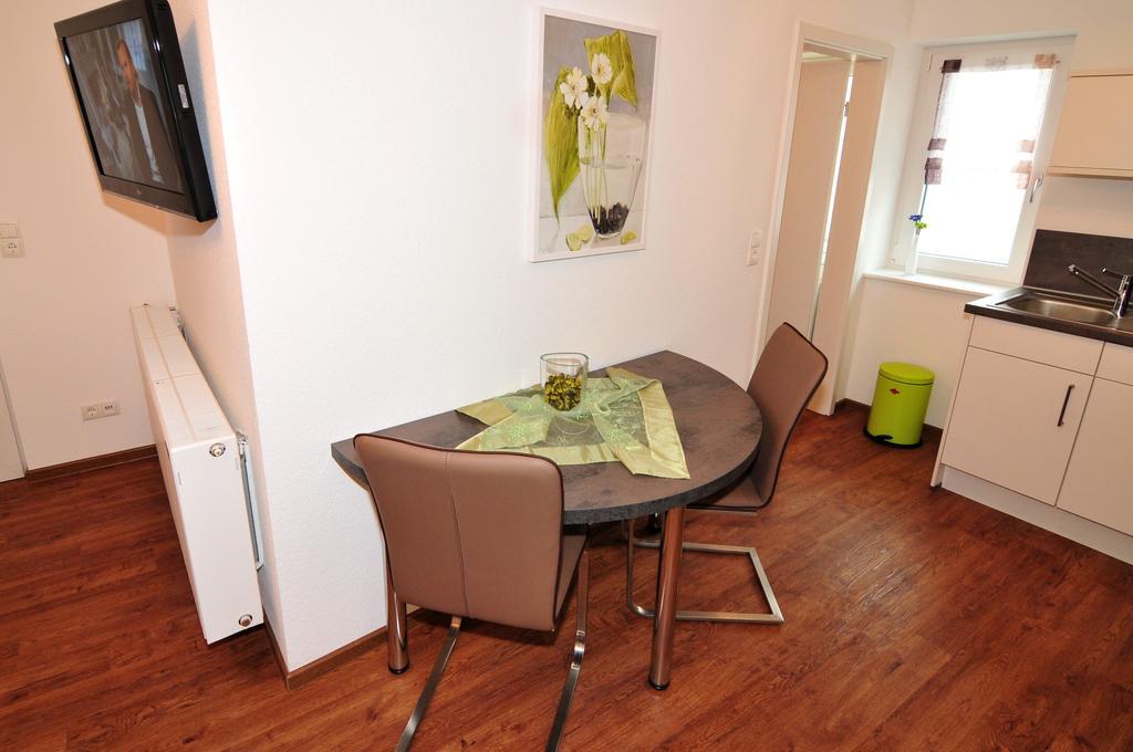 Ferienwohnung Fewo Samanta Schmider- auch kurzfristig EP Karten garantiert! Rust Zimmer foto