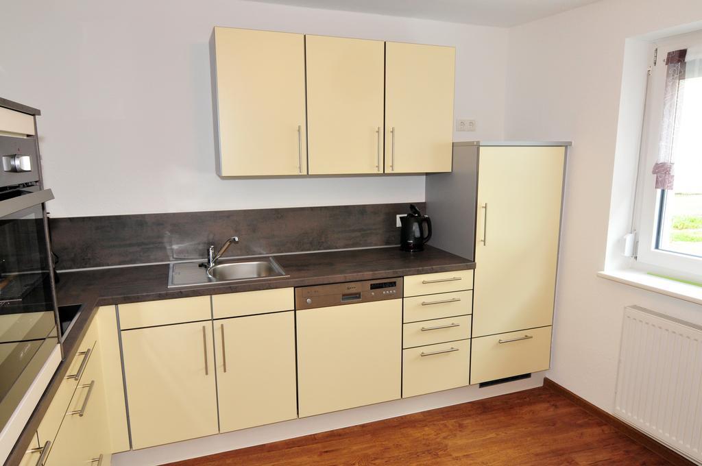 Ferienwohnung Fewo Samanta Schmider- auch kurzfristig EP Karten garantiert! Rust Zimmer foto