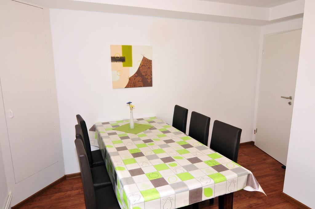 Ferienwohnung Fewo Samanta Schmider- auch kurzfristig EP Karten garantiert! Rust Zimmer foto